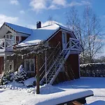 Klaara-manni Center *