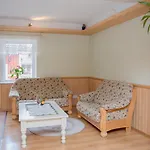 Klaara-manni Center Pensjonat Tori