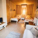 Klaara-manni Center *