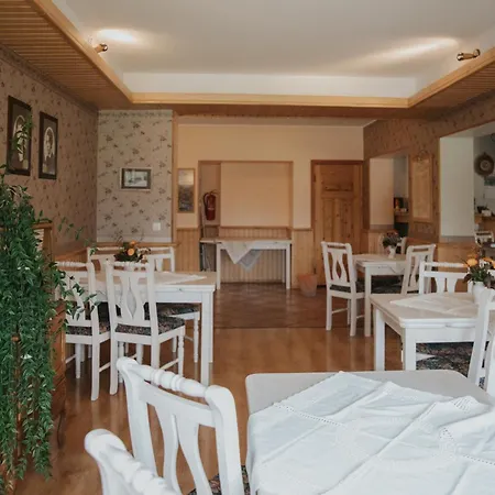 Klaara-manni Center Pensjonat *