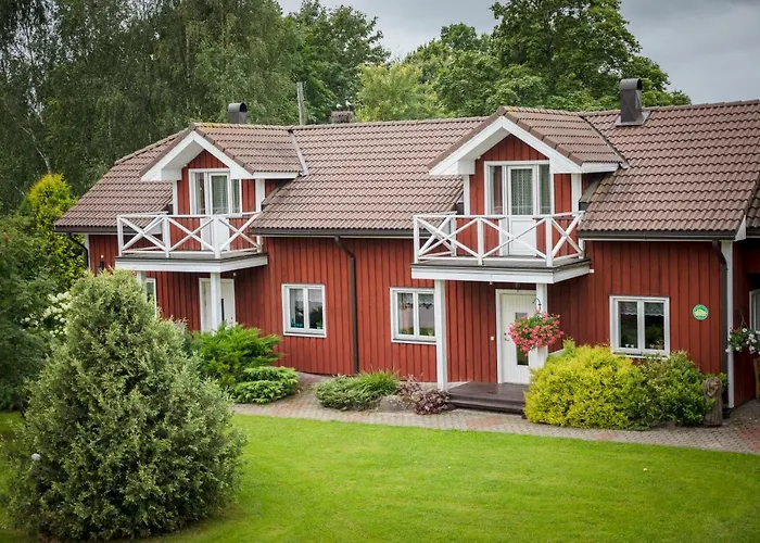 Klaara-manni Center *