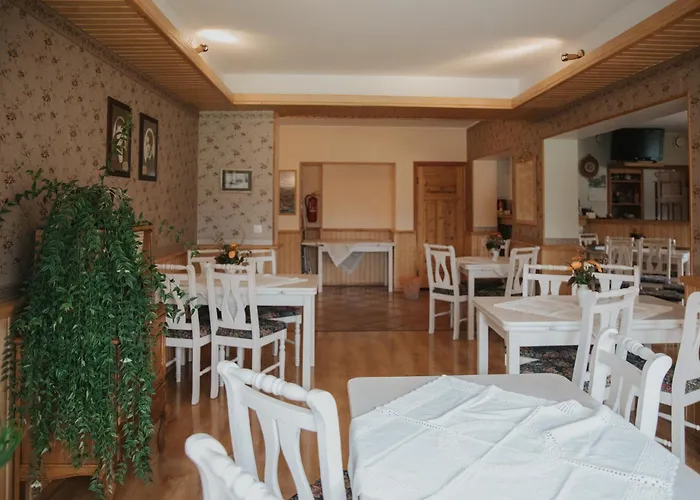 Klaara-manni Center Maison d'hôtes *